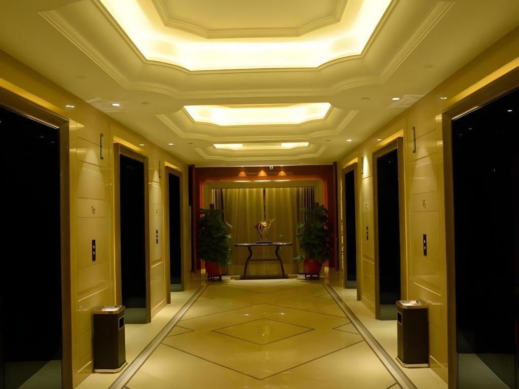 Wyndham Grand Plaza Royale Xianglin Shaoyang Otel Dış mekan fotoğraf