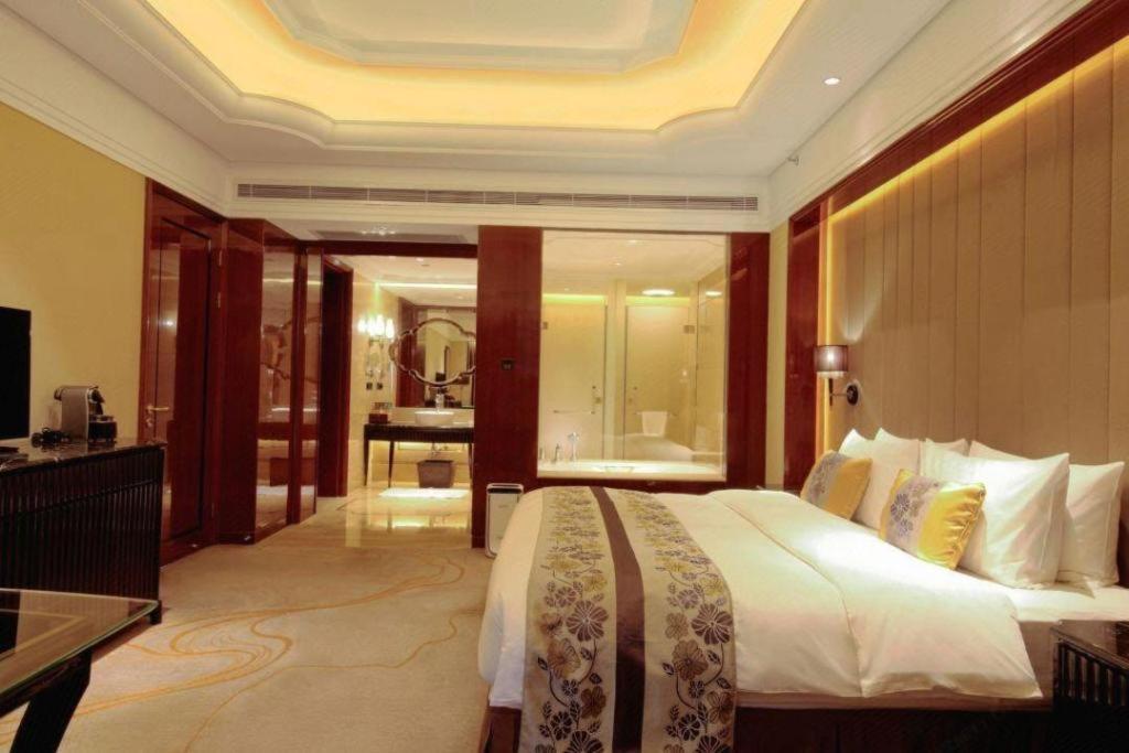 Wyndham Grand Plaza Royale Xianglin Shaoyang Otel Dış mekan fotoğraf