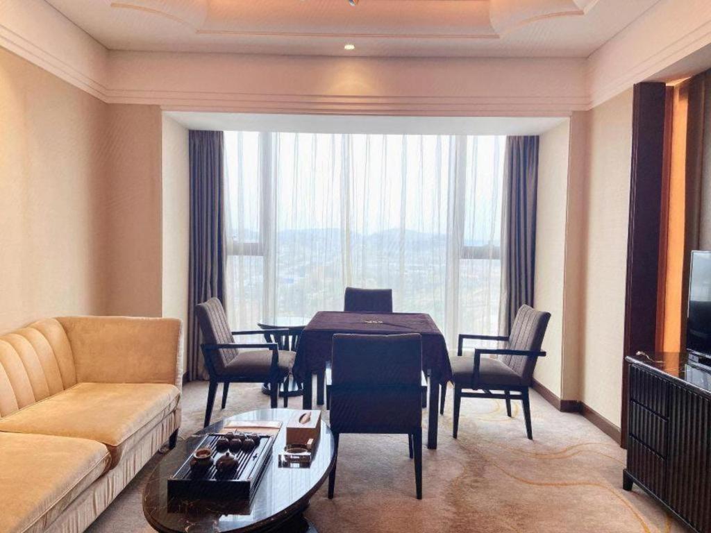 Wyndham Grand Plaza Royale Xianglin Shaoyang Otel Dış mekan fotoğraf