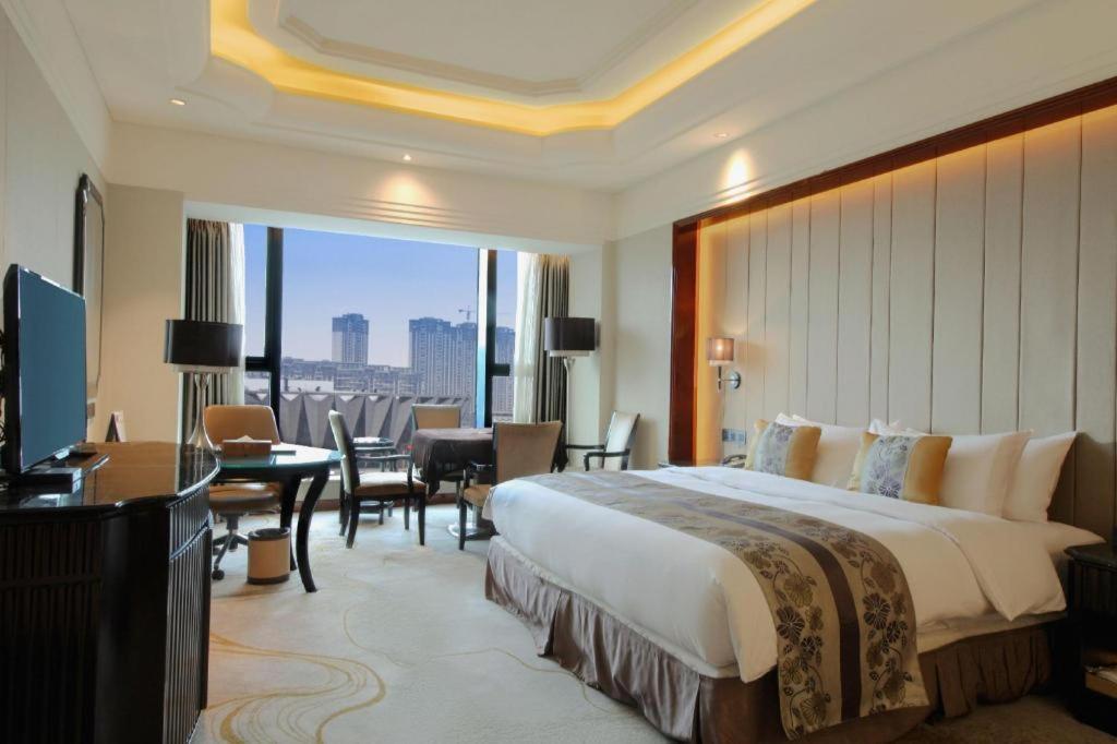 Wyndham Grand Plaza Royale Xianglin Shaoyang Otel Dış mekan fotoğraf