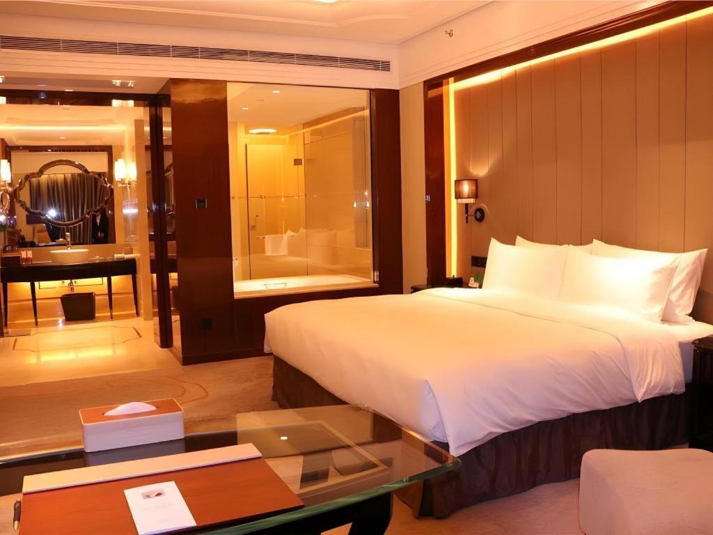 Wyndham Grand Plaza Royale Xianglin Shaoyang Otel Dış mekan fotoğraf