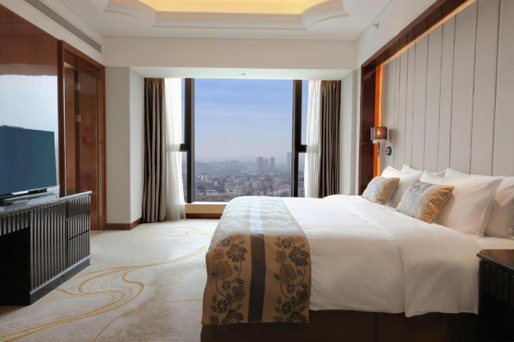 Wyndham Grand Plaza Royale Xianglin Shaoyang Otel Dış mekan fotoğraf