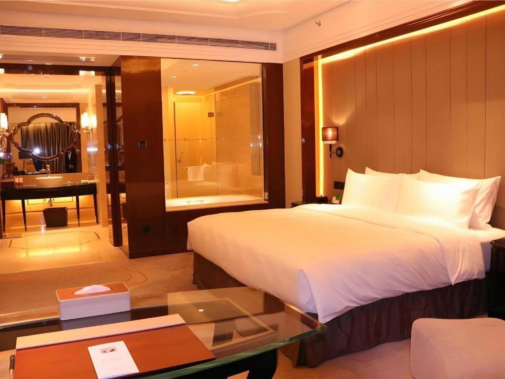 Wyndham Grand Plaza Royale Xianglin Shaoyang Otel Dış mekan fotoğraf